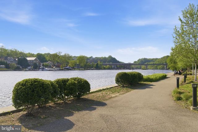 8305 ALLERDALE CT, Lorton, VA 22079