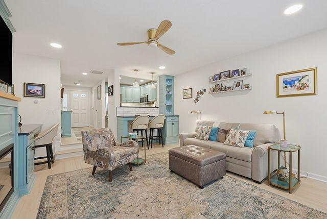 66 Westcliff Dr. 0, Plymouth, MA 02360
