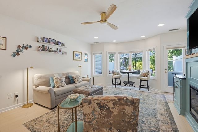 66 Westcliff Dr. 0, Plymouth, MA 02360