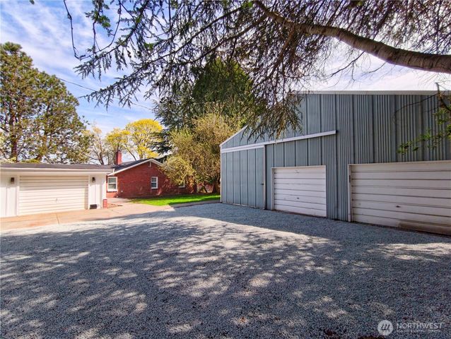 6513 Spencer Lane, Clinton, WA 98236