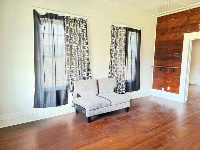 511 N Beaton Street, Corsicana, TX 75110