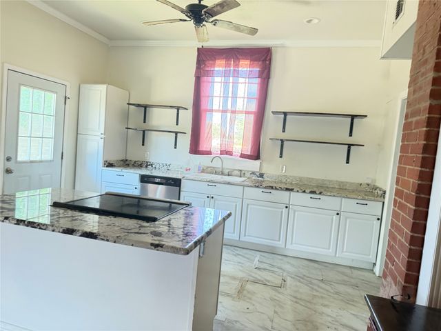511 N Beaton Street, Corsicana, TX 75110