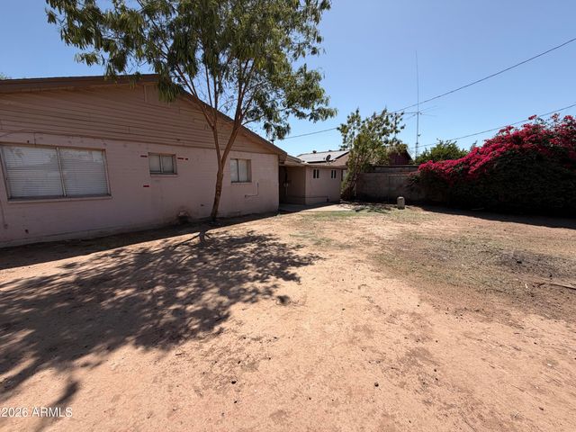 5318 W WINDSOR Avenue, Phoenix, AZ 85035