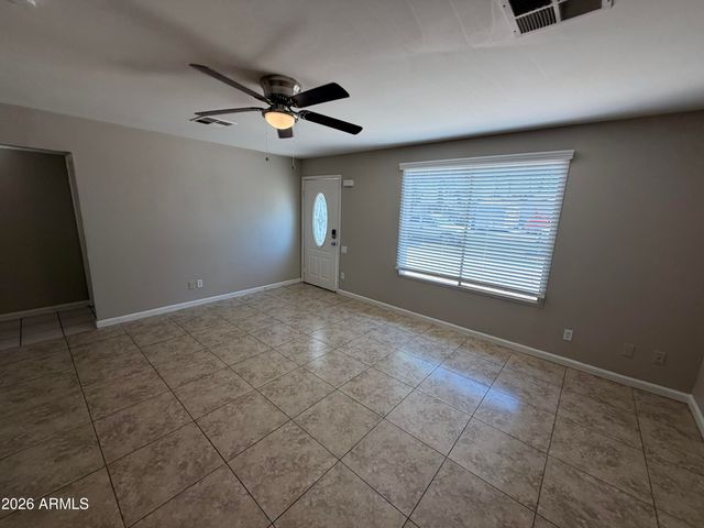 5318 W WINDSOR Avenue, Phoenix, AZ 85035