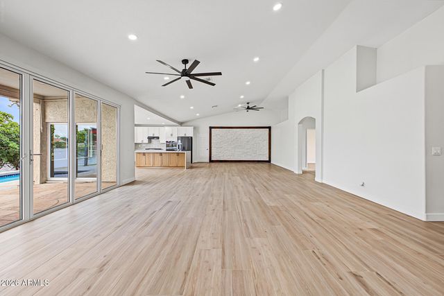 11103 W ASHLAND Way, Avondale, AZ 85392