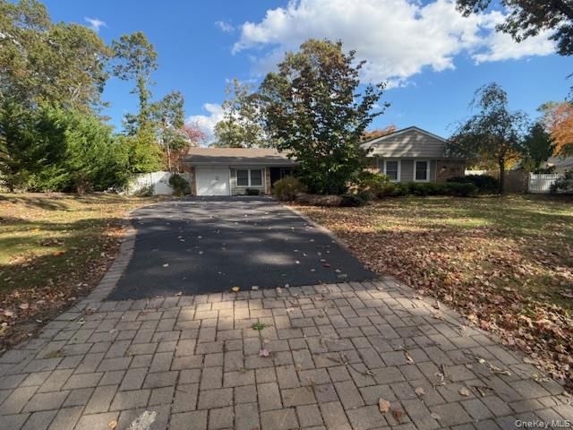 3 Seward Lane, Stony Brook, NY 11790