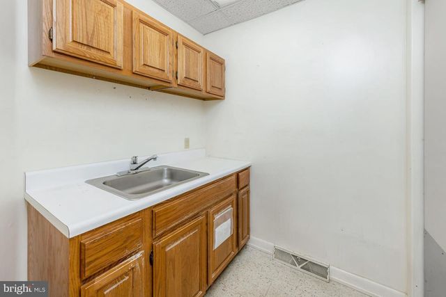 1160 E LANDIS AVE, Vineland, NJ 08360