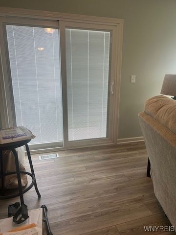 902 Carriage Lane, West Seneca, NY 14224