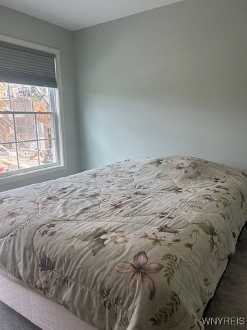 902 Carriage Lane, West Seneca, NY 14224