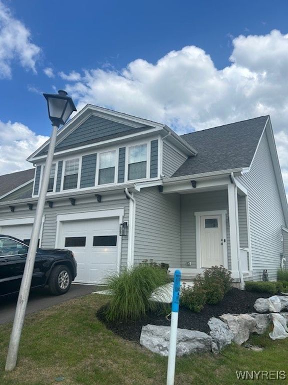 902 Carriage Lane, West Seneca, NY 14224