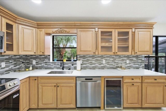 1821 NW 20TH AVENUE, Crystal River, FL 34428