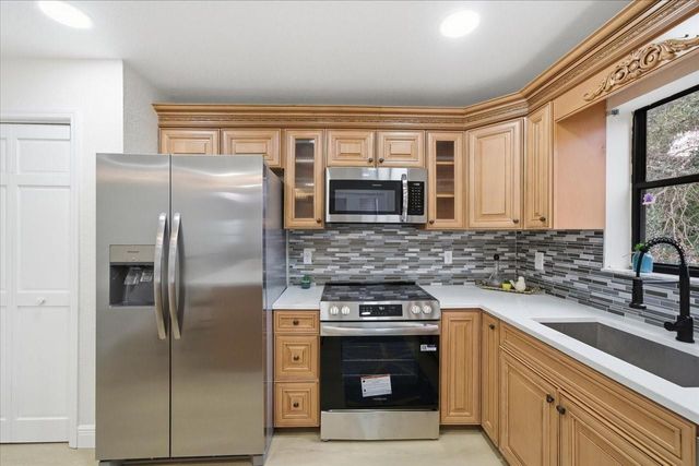 1821 NW 20TH AVENUE, Crystal River, FL 34428