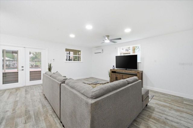 1821 NW 20TH AVENUE, Crystal River, FL 34428