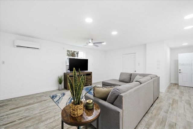 1821 NW 20TH AVENUE, Crystal River, FL 34428