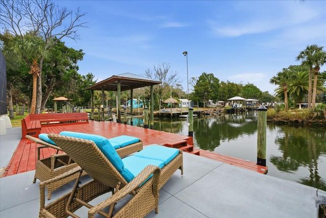 1821 NW 20TH AVENUE, Crystal River, FL 34428