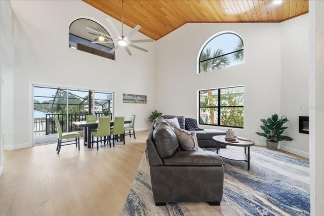 1821 NW 20TH AVENUE, Crystal River, FL 34428