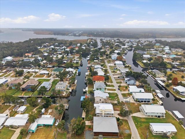 1821 NW 20TH AVENUE, Crystal River, FL 34428