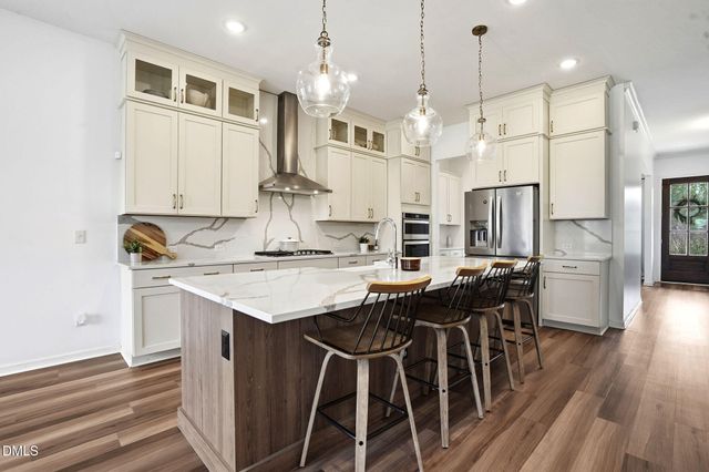 104 River Ledge Drive, Holly Springs, NC 27540