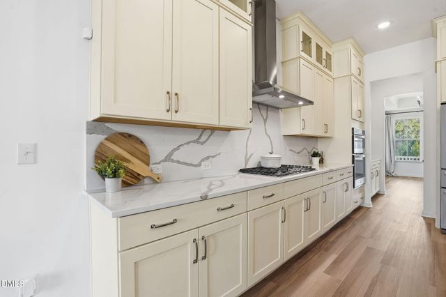 104 River Ledge Drive, Holly Springs, NC 27540