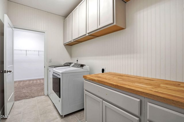 104 River Ledge Drive, Holly Springs, NC 27540