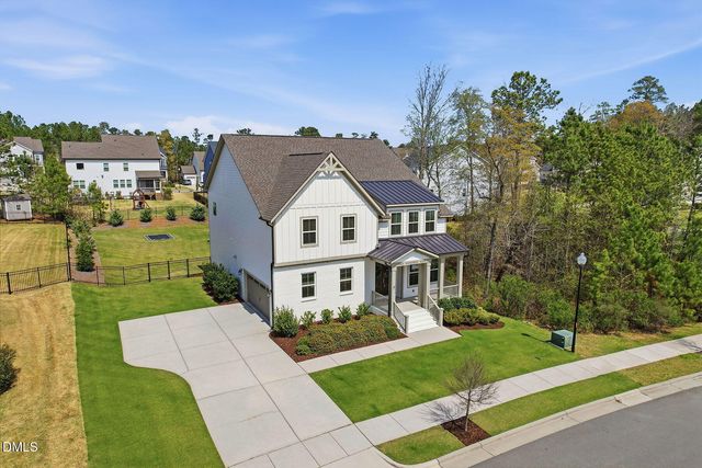 104 River Ledge Drive, Holly Springs, NC 27540