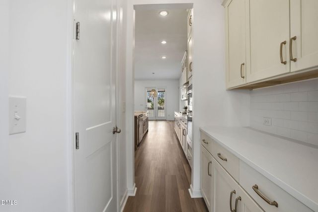 104 River Ledge Drive, Holly Springs, NC 27540