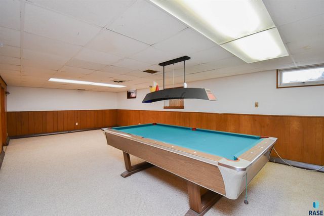 2200 W 28th St Street, Sioux Falls, SD 57105