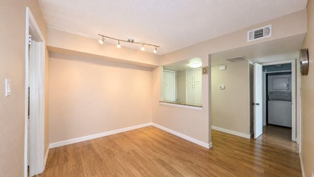 4627 Wild Indigo Street 599, Houston, TX 77027