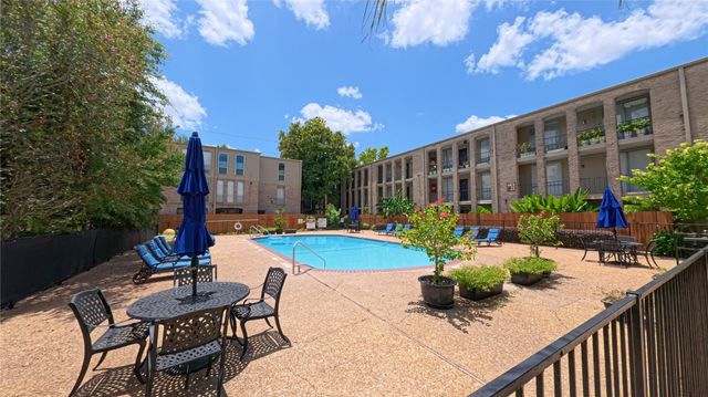 4627 Wild Indigo Street 599, Houston, TX 77027