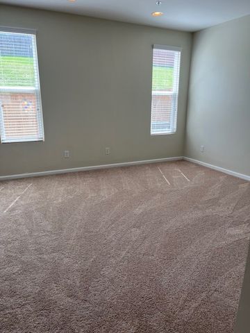 1046 Livingstone Ln, Mount Juliet, TN 37122