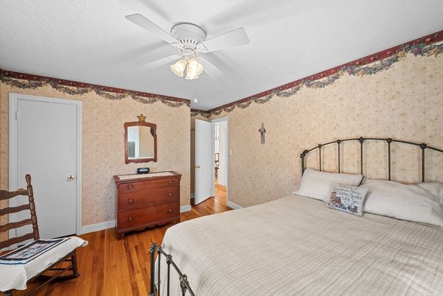 16 Thornton Rd, Worcester, MA 01606