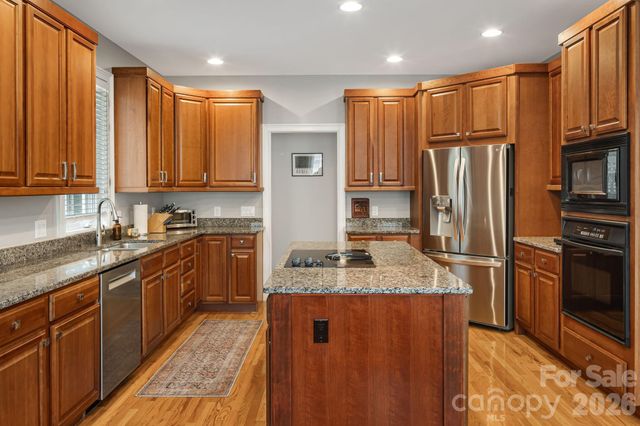 405 Mistletoe Trail, Hendersonville, NC 28791