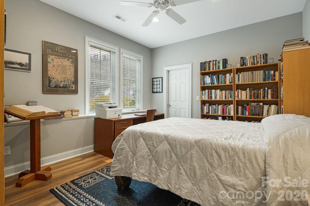 405 Mistletoe Trail, Hendersonville, NC 28791