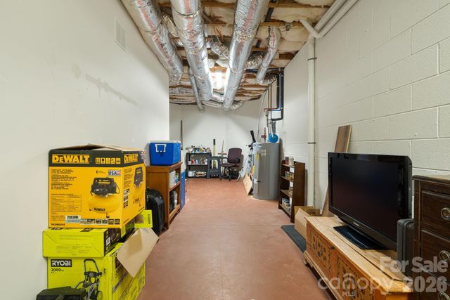 405 Mistletoe Trail, Hendersonville, NC 28791