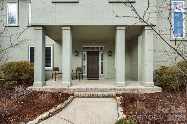 405 Mistletoe Trail, Hendersonville, NC 28791