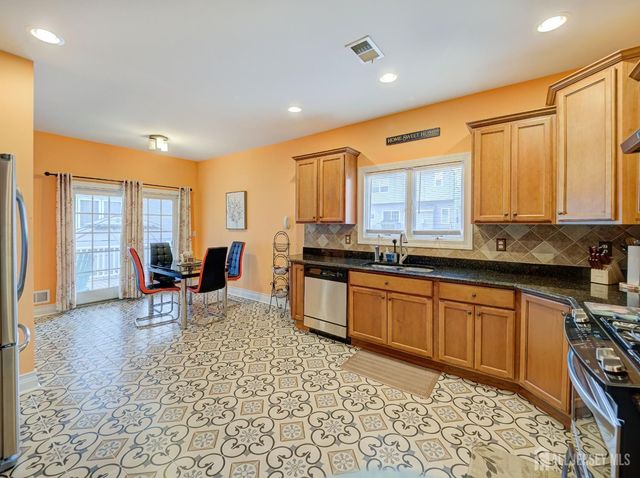 100 Trieste Street, Iselin, NJ 08830