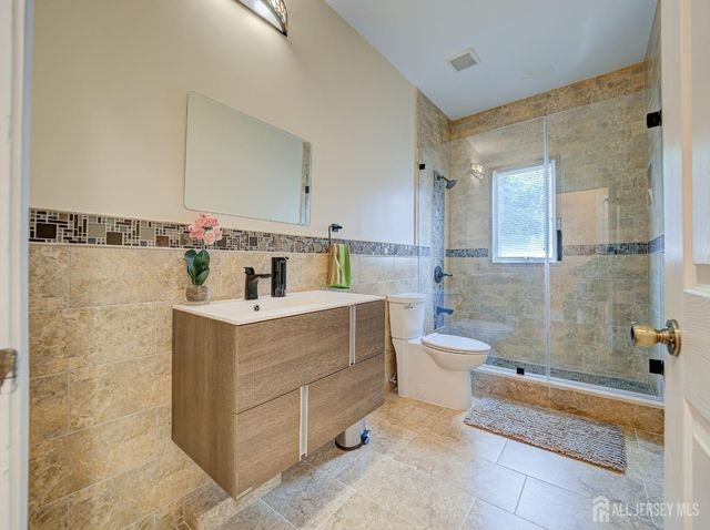 100 Trieste Street, Iselin, NJ 08830