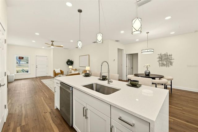3151 69TH AVENUE N, St Petersburg, FL 33702