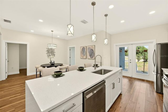 3151 69TH AVENUE N, St Petersburg, FL 33702