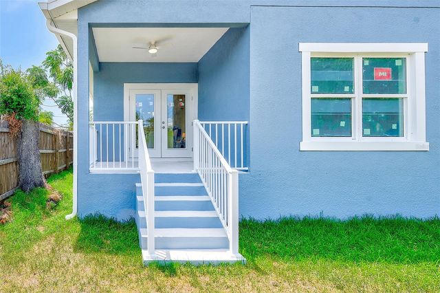 3151 69TH AVENUE N, St Petersburg, FL 33702