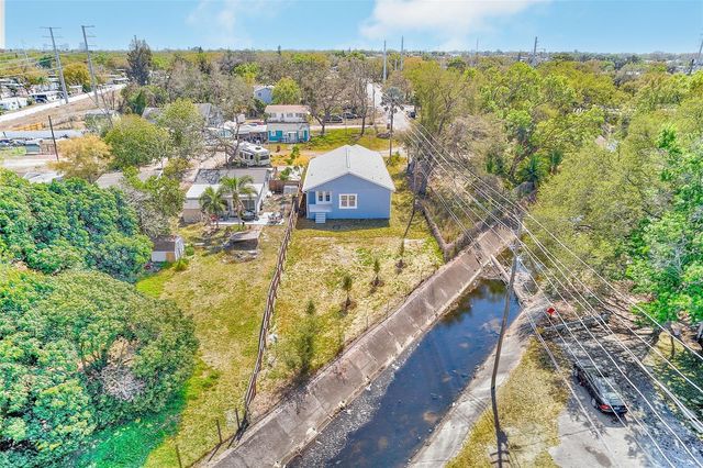 3151 69TH AVENUE N, St Petersburg, FL 33702