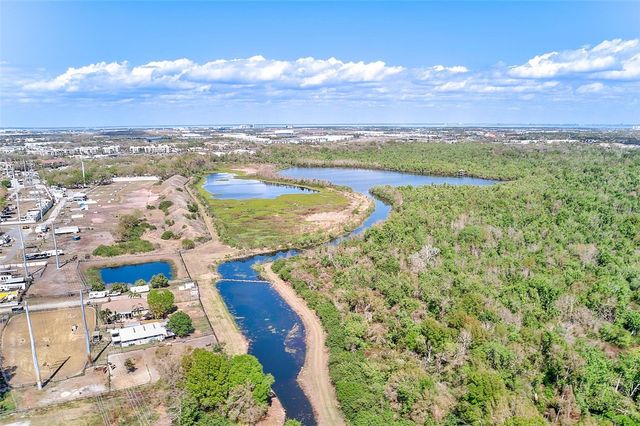 3151 69TH AVENUE N, St Petersburg, FL 33702