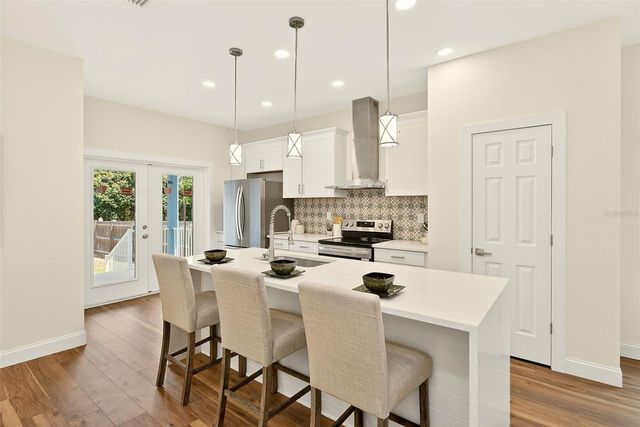 3151 69TH AVENUE N, St Petersburg, FL 33702