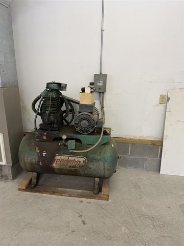 6595 Zellar Road, Whitehall, MI 49461