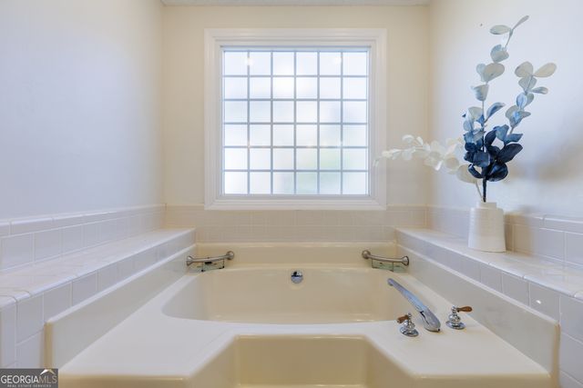 2825 Bud McKey Circle, Valdosta, GA 31602