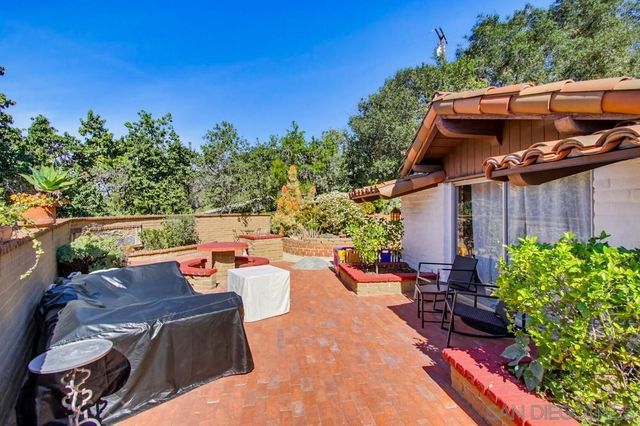 2835 Verda Ave., Escondido, CA 92025