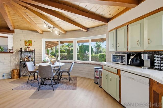 2835 Verda Ave., Escondido, CA 92025