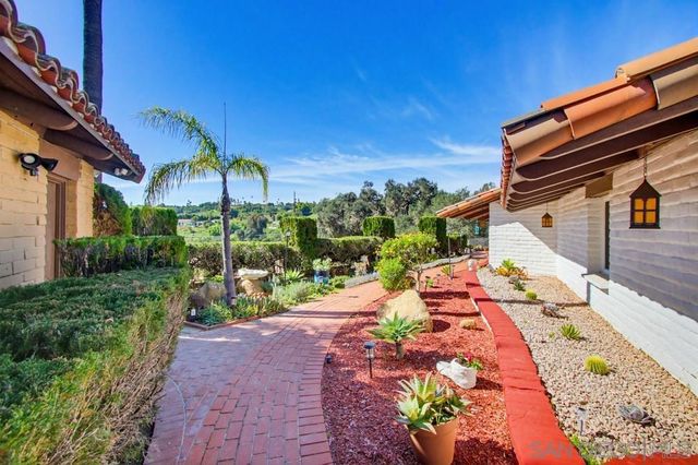 2835 Verda Ave., Escondido, CA 92025