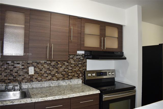 16851 NE 21st Ave 14, North Miami Beach, FL 33162