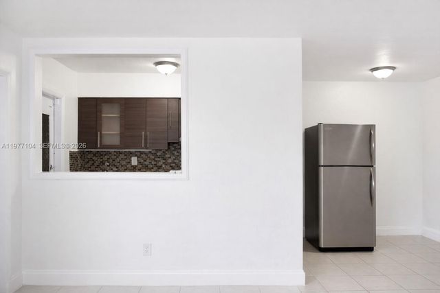 16851 NE 21st Ave 14, North Miami Beach, FL 33162